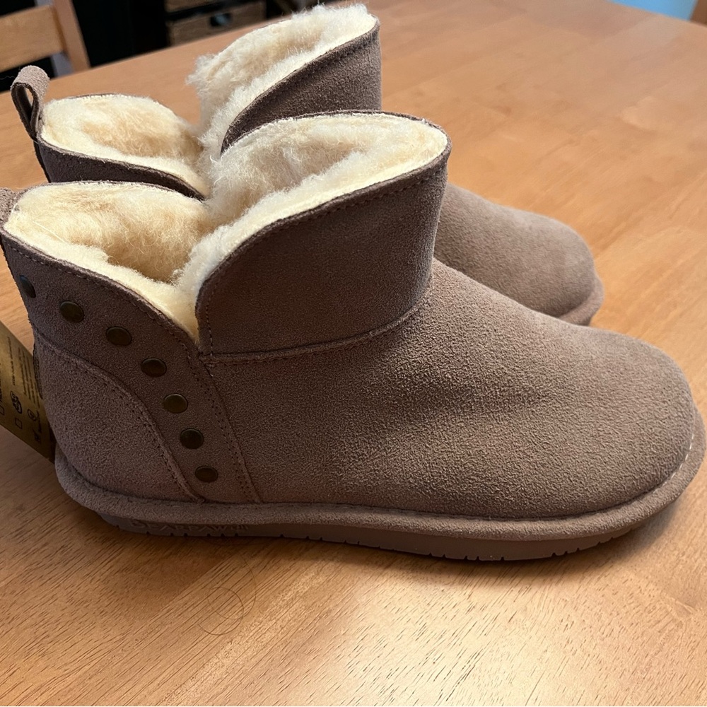 BearPaw Women's Tan Suede Boots